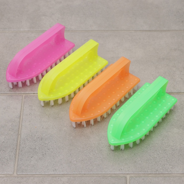 Щетка-утюжок 12,5х5х5см, цвет микс