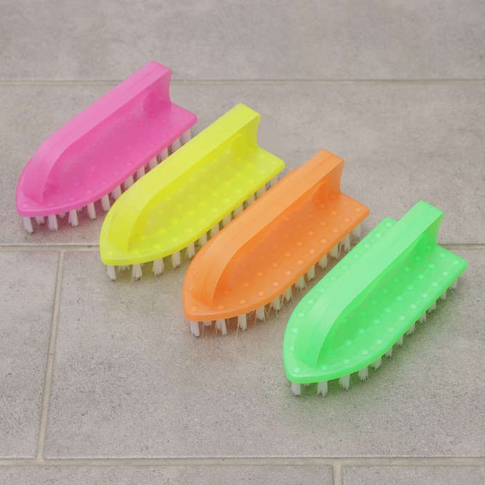 Щетка-утюжок 12,5х5х5см, цвет микс