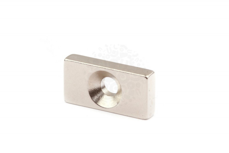 Магнит-прямоугольник неодимовый 16х8х3мм с зенковкой 3,2/6,2мм №35